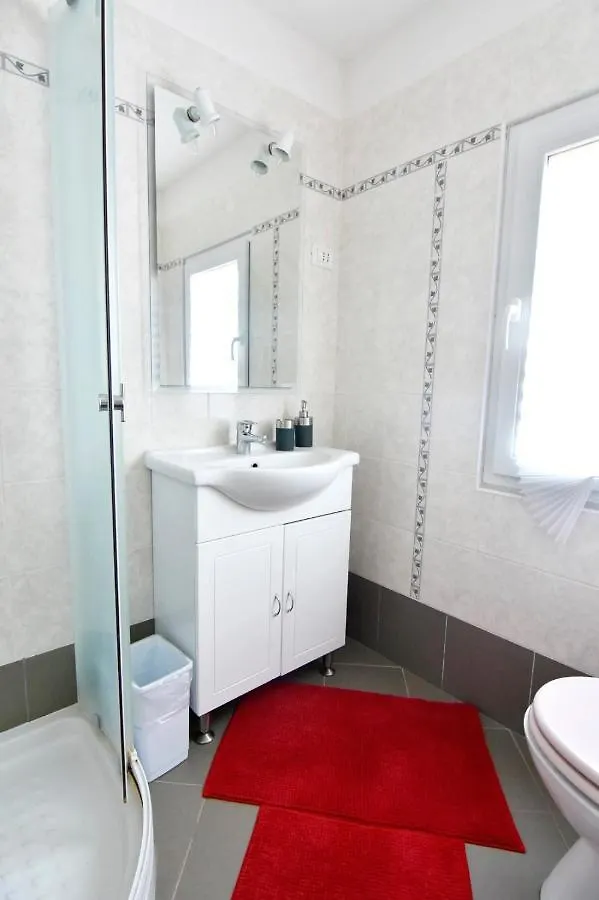 Apartment Savudrija 13589A